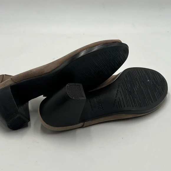 Munro Tan Heels with Perforated Design - Picture 8 of 9